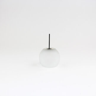 Ronde glasbal mat wit D8 H7 op steker 7,5cm