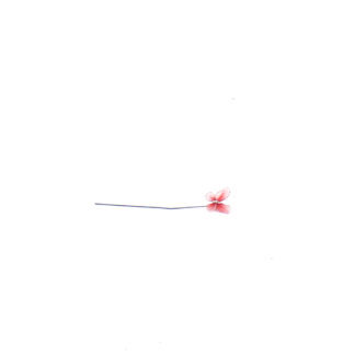 Zijden vlinder 3x2,5cm rood op steker 12cm