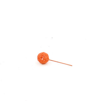 Rattan bal oranje op steker 10cm